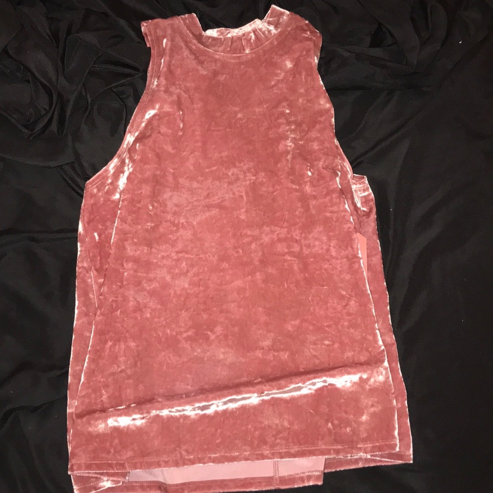 velvet tank top💓